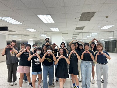 宿舍自治會大合照3圖片