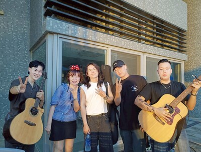 113(2)嘉唱迪士cool- 畢業生獻唱合照圖片