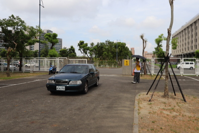 工作人員指引家長停車4圖片