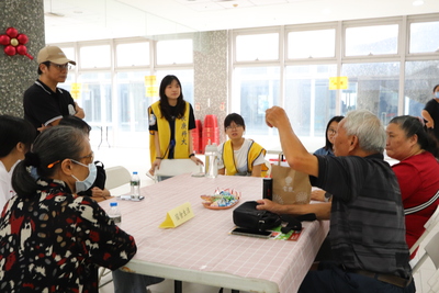 新生入住家長座談會現場2圖片