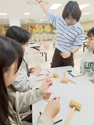 總召進行縫製教學圖片