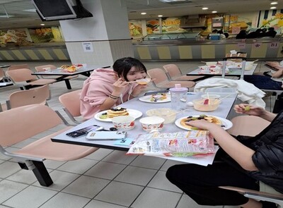 享用美味鬆餅圖片