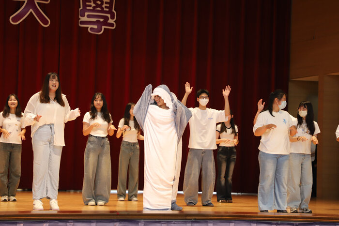 創意進場_4N303班表演2