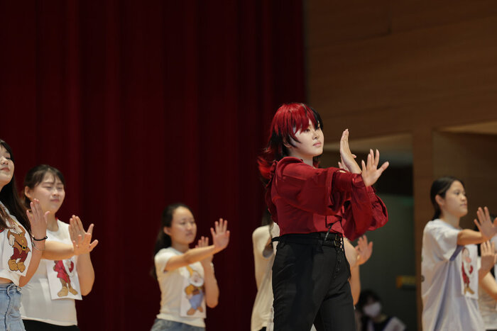創意進場_2N104班表演1