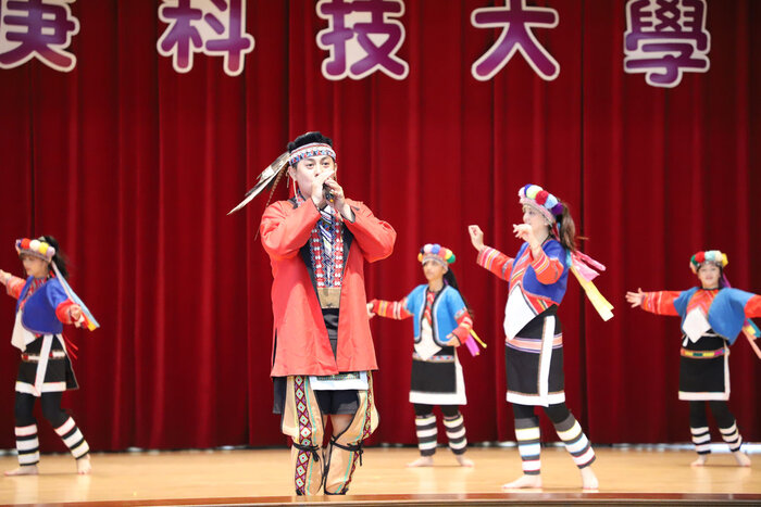 臺灣鄒族文化舞蹈表演1