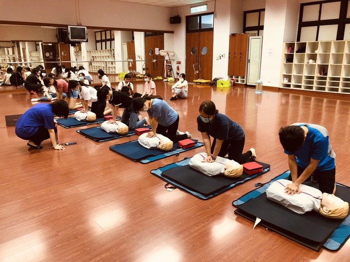學生CPR+AED訓練