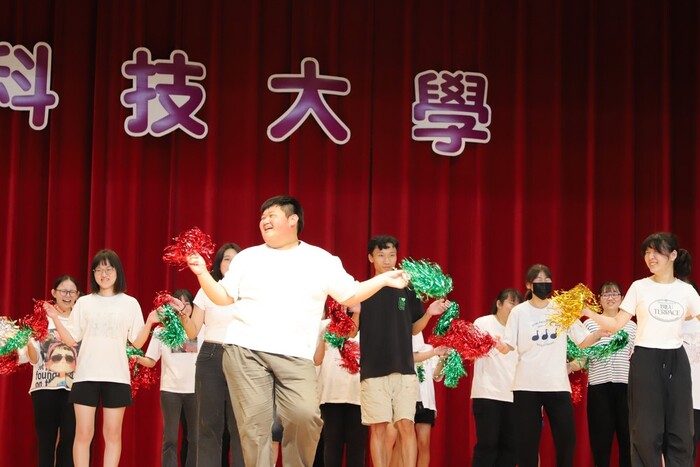 創意進場_四技護理系1年3班圖片