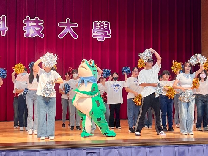 創意進場_四技護理系3年1班圖片