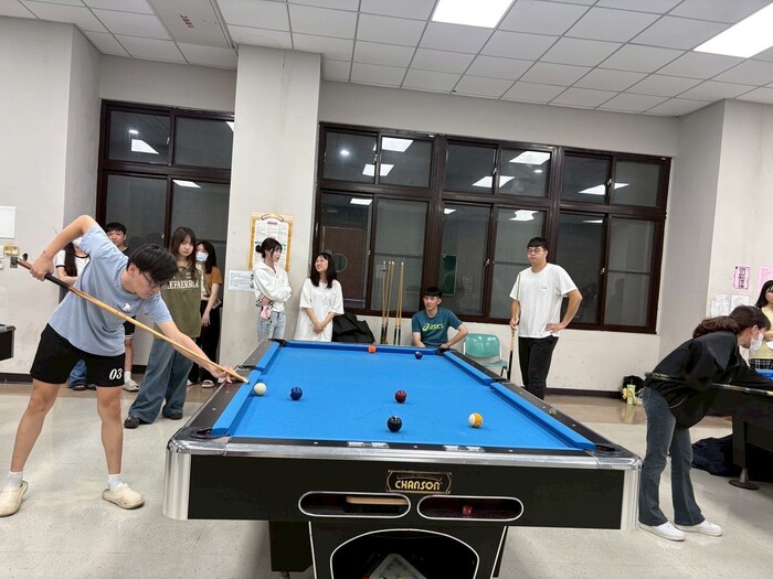 撞球比賽過程1圖片